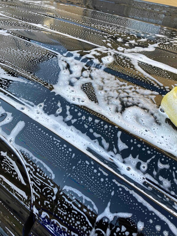 シラザン50専用シャンプーでルーフを洗車