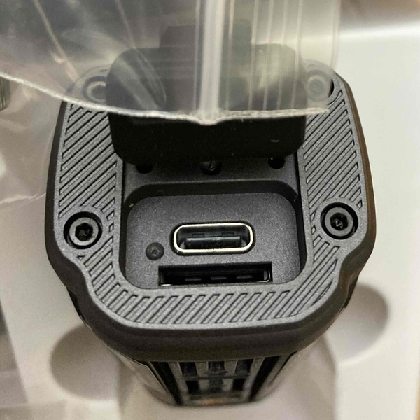 AKY-710LITEのSDカードスロット